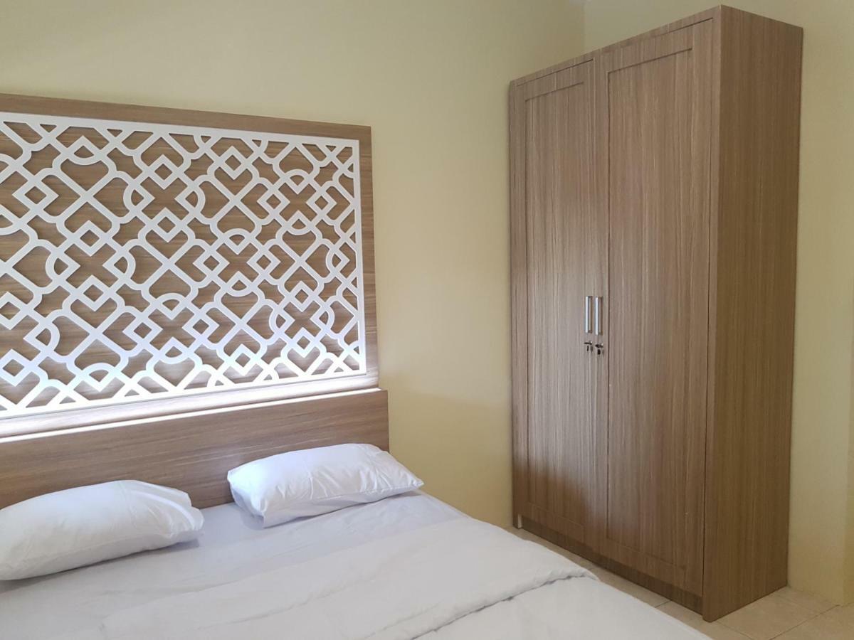 De Hanami Homestay Cirebon Bagian luar foto