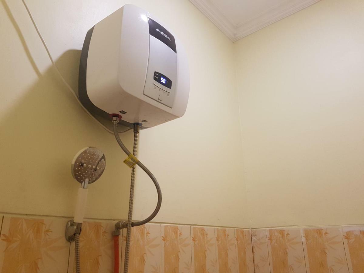 De Hanami Homestay Cirebon Bagian luar foto