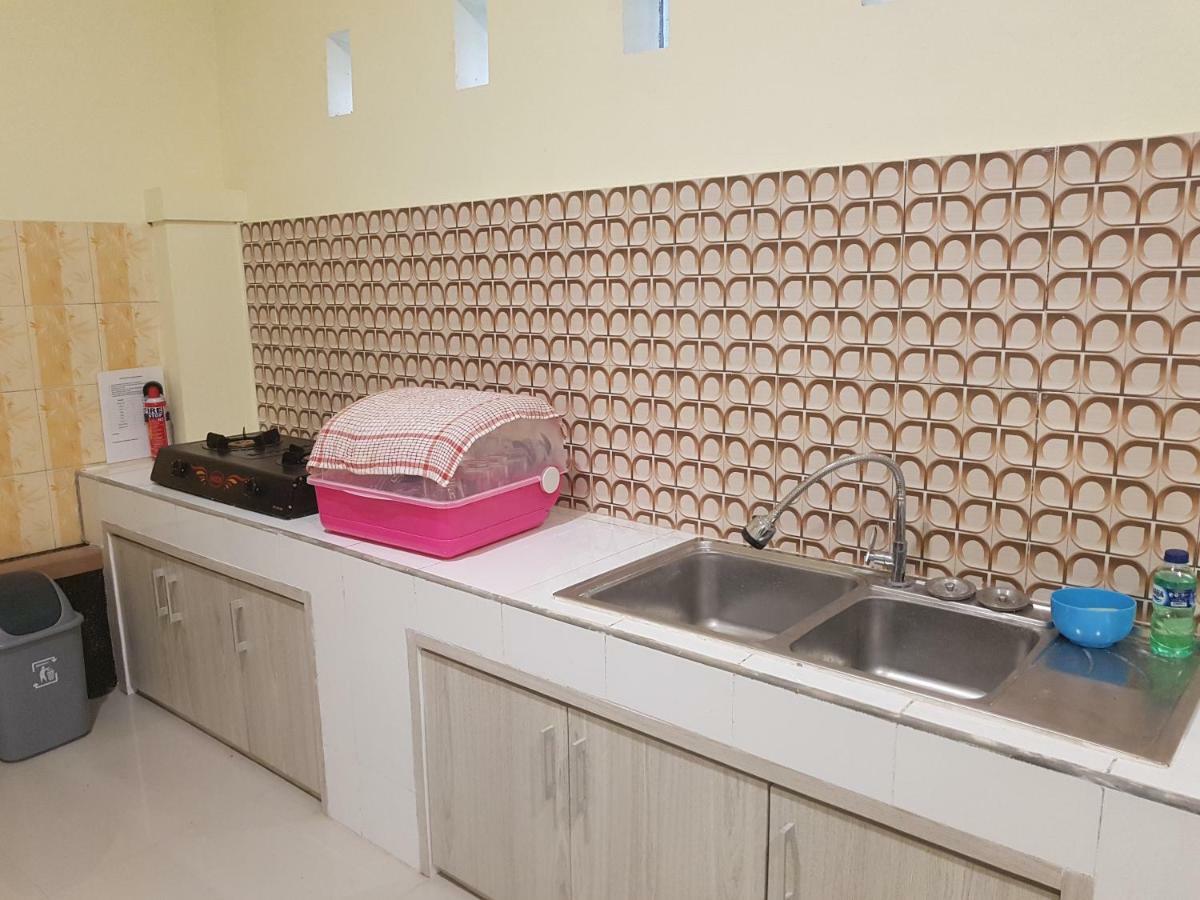 De Hanami Homestay Cirebon Bagian luar foto