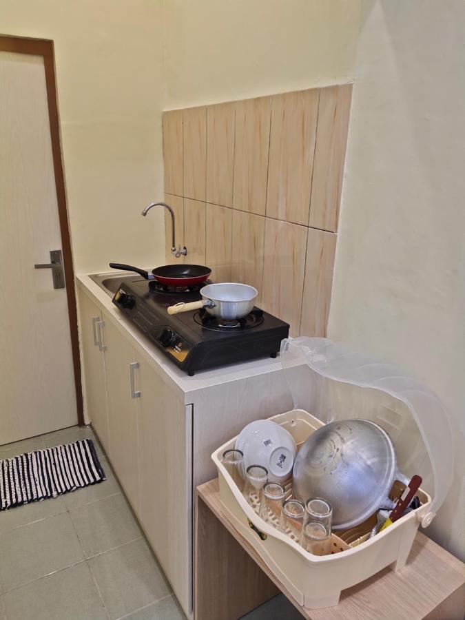 De Hanami Homestay Cirebon Bagian luar foto